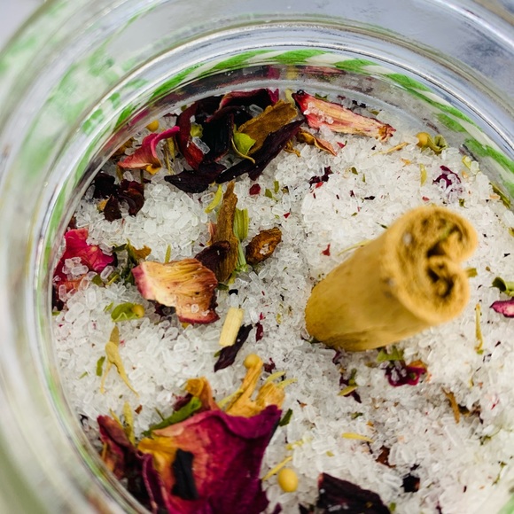 Growing Goddess Bath Soak - Picture 3 of 5